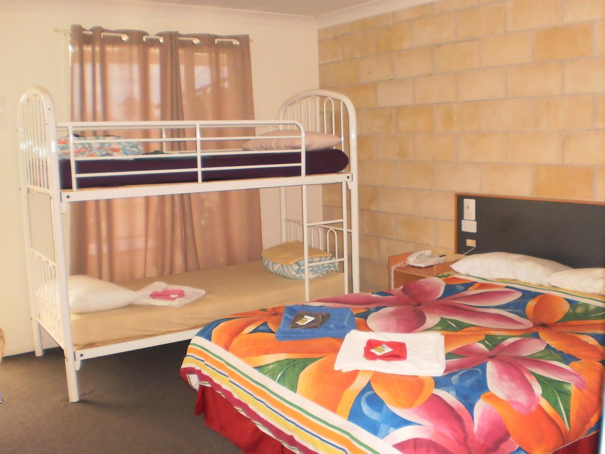 Country View Motel Ilbilbie Luaran gambar